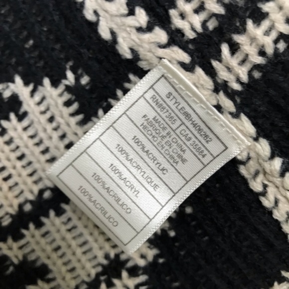 BB DAKOTA Rose Knit Cardigan white black NWT - Picture 5 of 5